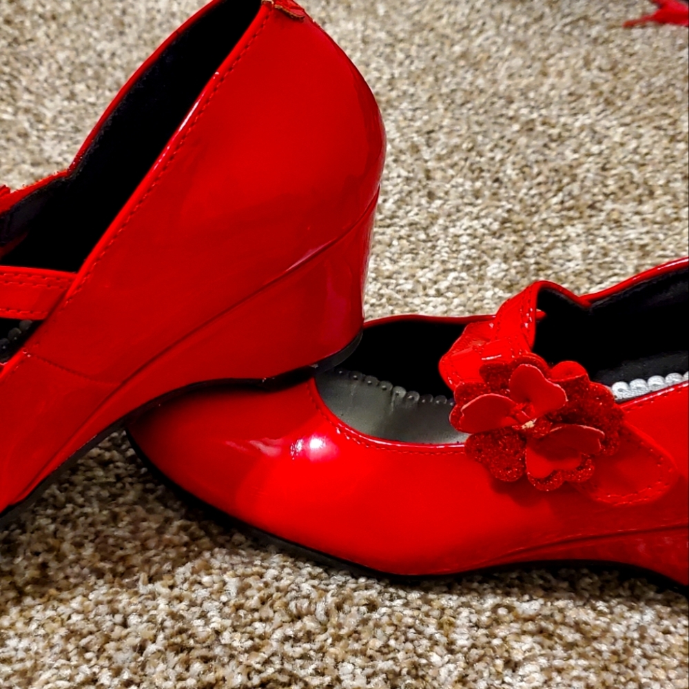 Girls Red Patent Shoes